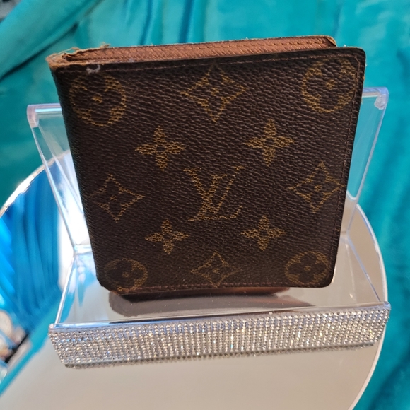 Louis Vuitton Other - Vintage Louis vuitton men's wallet